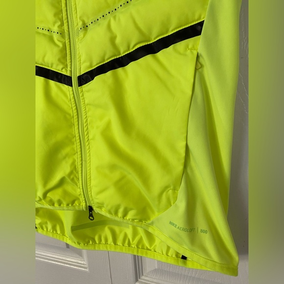 Nike Men’s Vest Aeroloft 800 Volt Training Running Vest Size Small - Picture 5 of 13